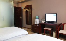 Green Tree Hotel Kunming